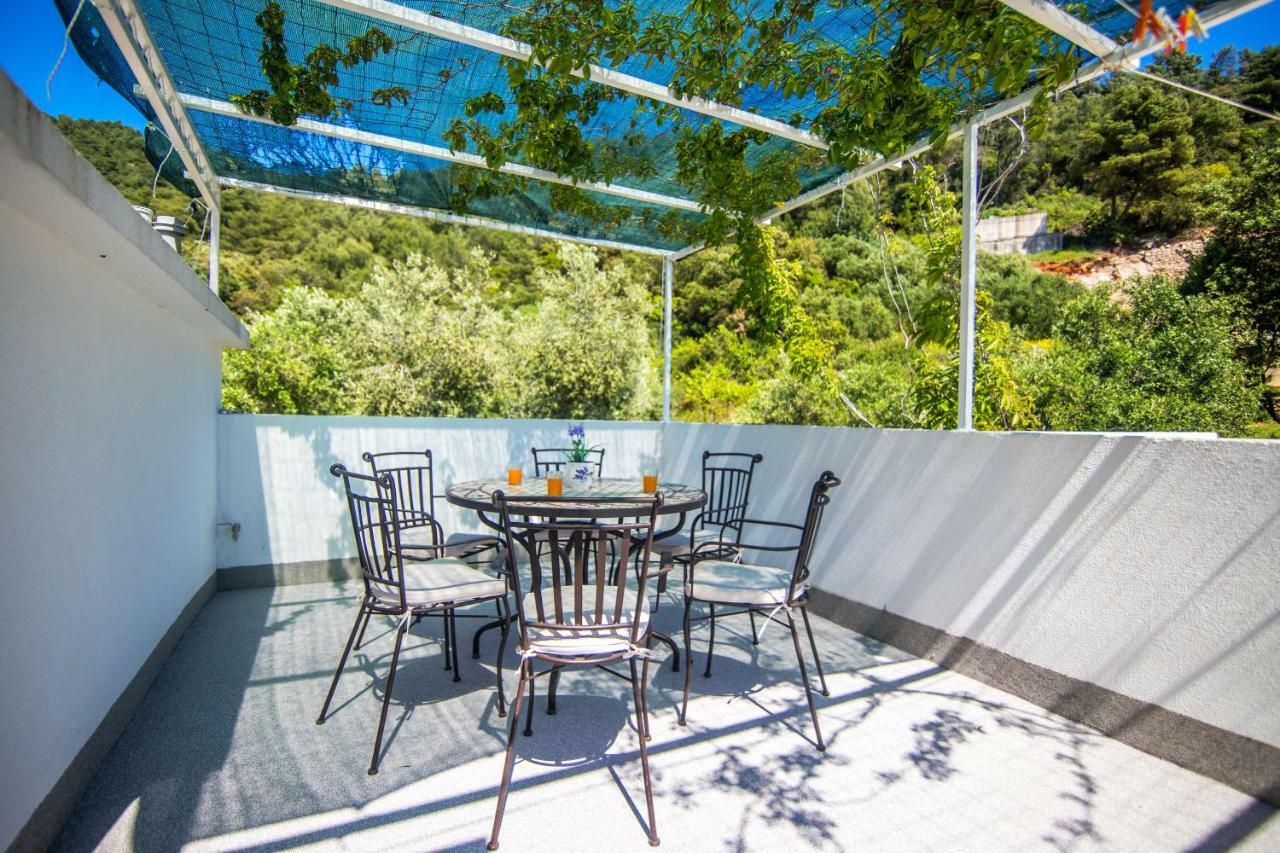 Apartments Robinzon Petar Gdinj المظهر الخارجي الصورة